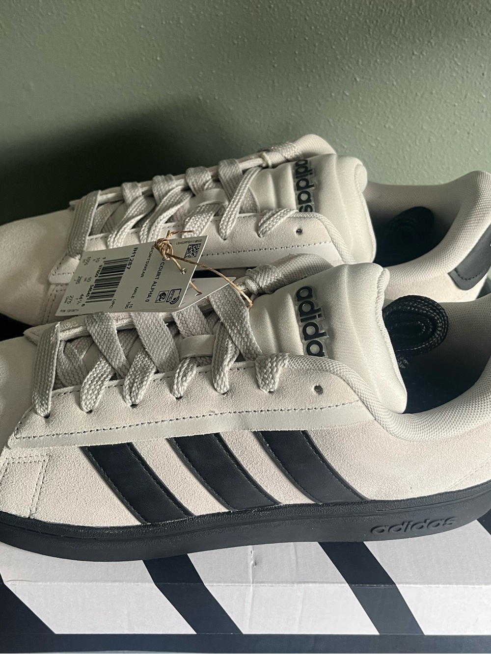 Adidas Grand Court Alpha 00s Men’s 10.5 Grey Black Sneakers NWT